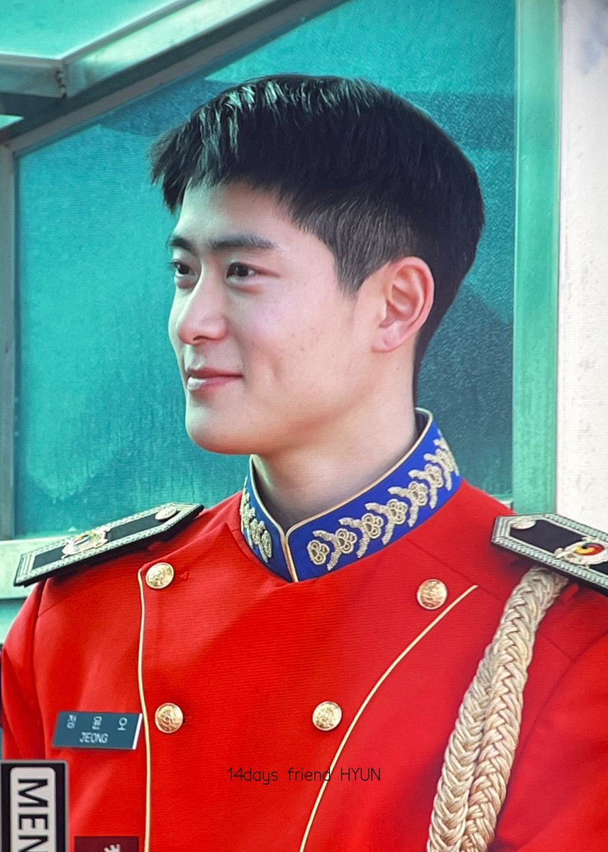 이젠 병장 정윤오‼️
얼굴 무슨일이지 ㅈㄴ잘생김 하 재현님