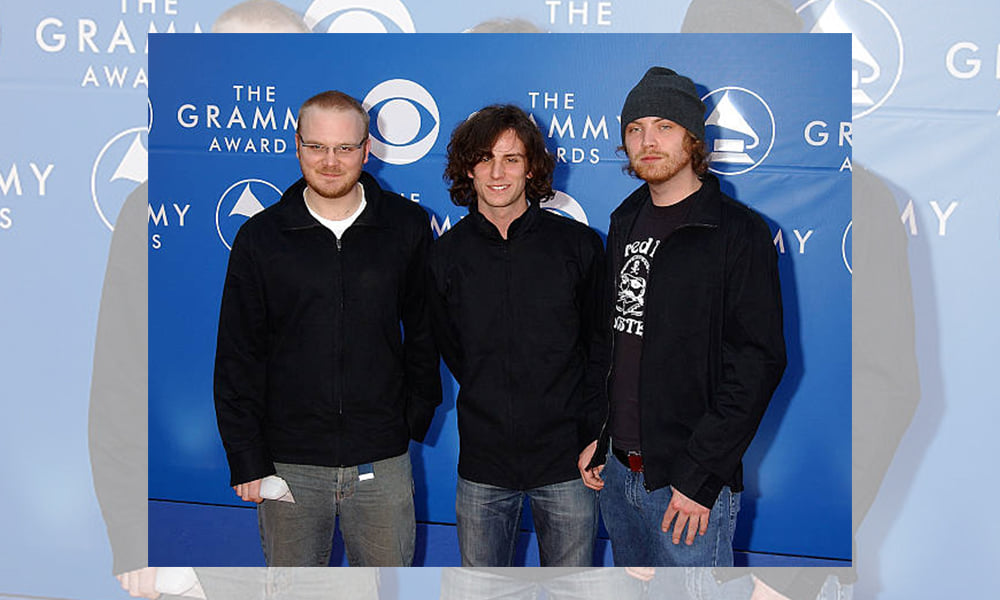 ⅭoldplayCorner tweet media