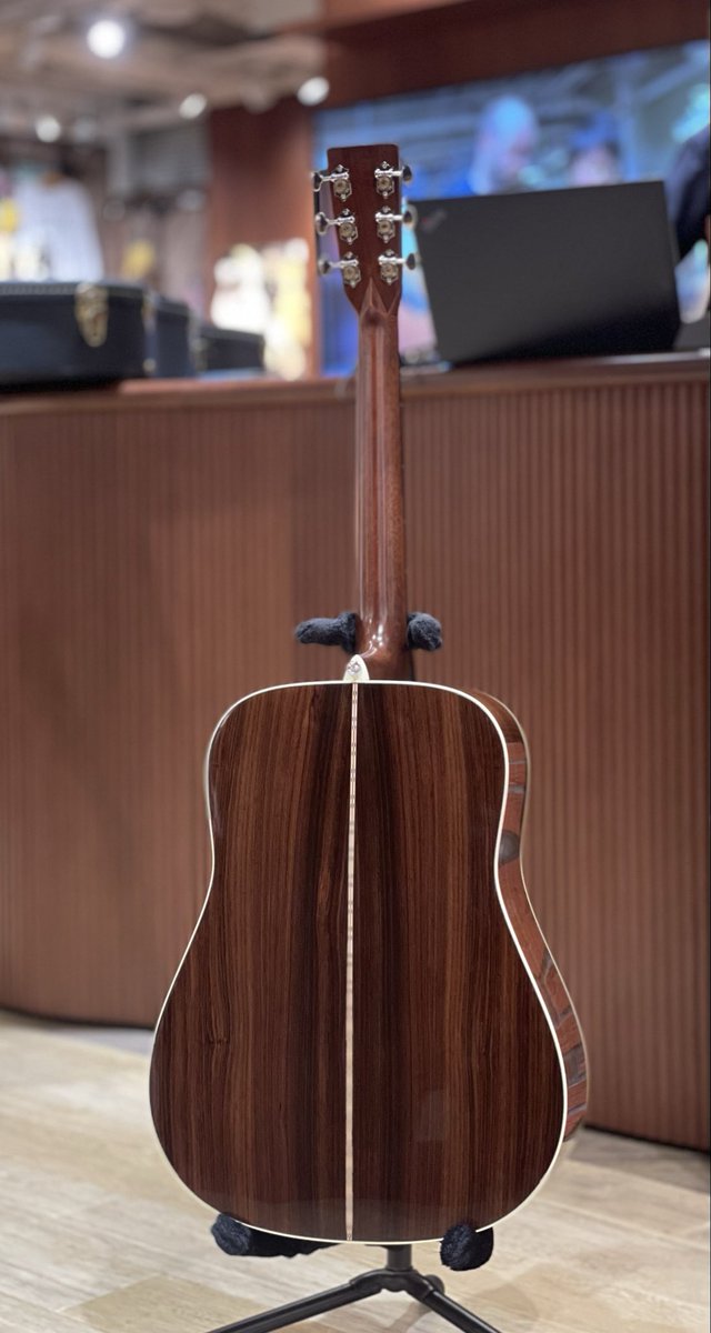 heartmanguitars's tweet image. ⚡️PRICE DOWN⚡️

#MARTIN
#USED 中古 CTM D-28 

¥699,900（税込）
⇓
¥499,000（税込）

2023年製のファクトリーツアーカスタムオーダーモデル✨
Enfini Custom Works製ピックアップ搭載‼️
アンプを通しての演奏はまるでマイク録りのようです

セール品はコチラ👇

ikebe-gakki.com/Form/Product/P…
