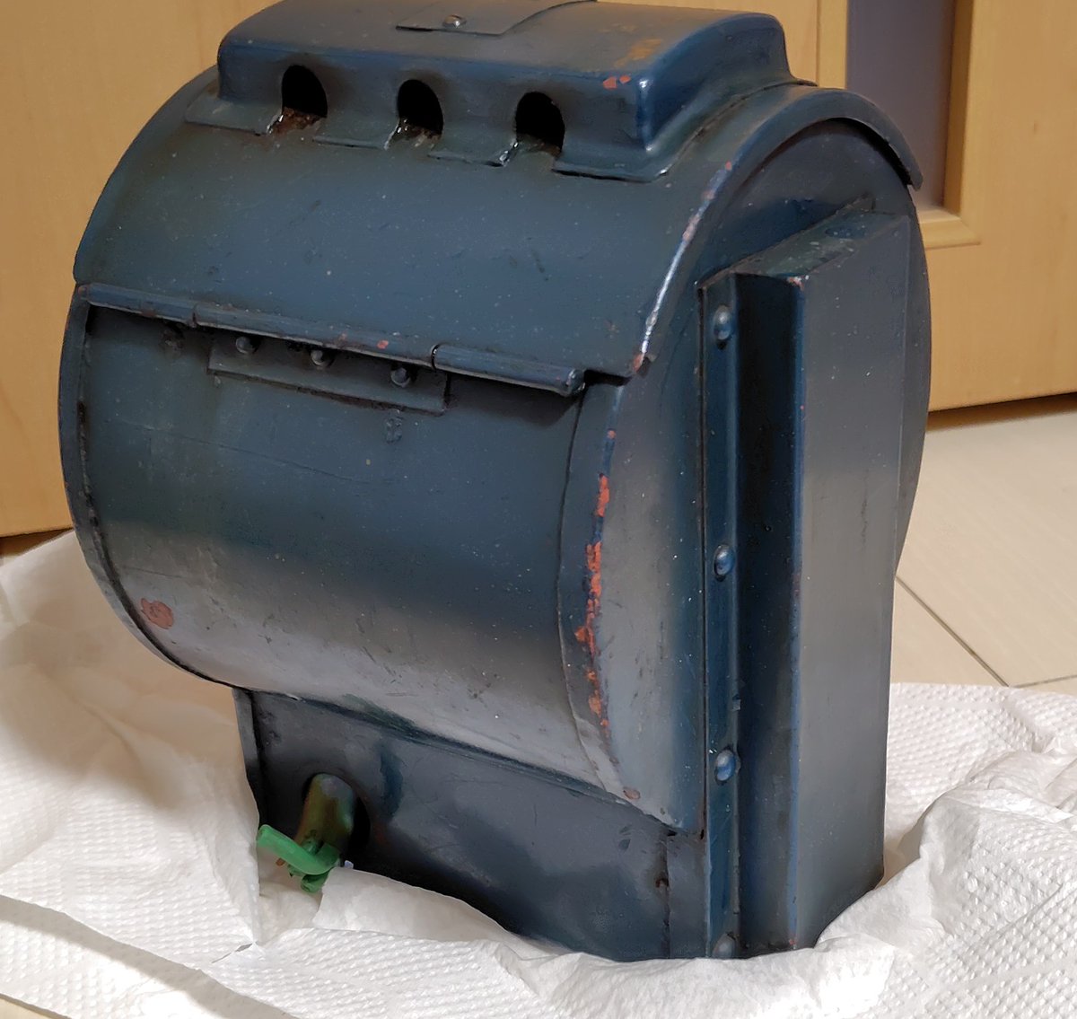 興味本位で買った標識灯 青15号のML-4…国鉄タイプの標識灯掛け…1次車に