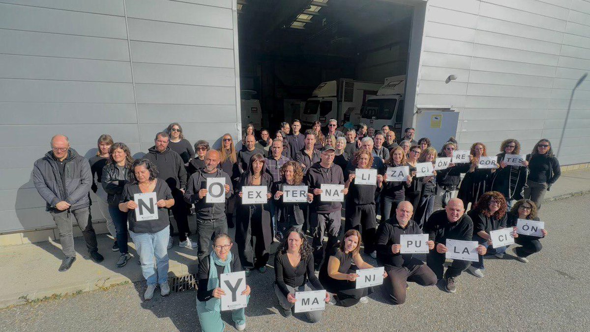 ⚫️ Este #ViernesANegro en <a href="/CMM_es/">Castilla-La Mancha Media</a> ponemos el acento en la estrategia de  externalización e infrautilización de recursos propios  que lleva a cabo la Dirección de <a href="/CarmenAmoresG/">Carmen Amores García</a> <a href="/rtvpublicalucha/">rtvpublicasenlucha</a> <a href="/mediosfscccoo/">Medios FSC CCOO</a>