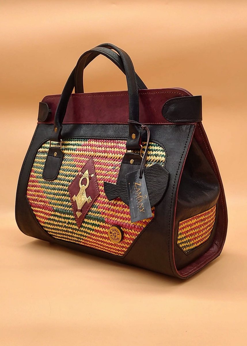 Zamany Accessory tweet media