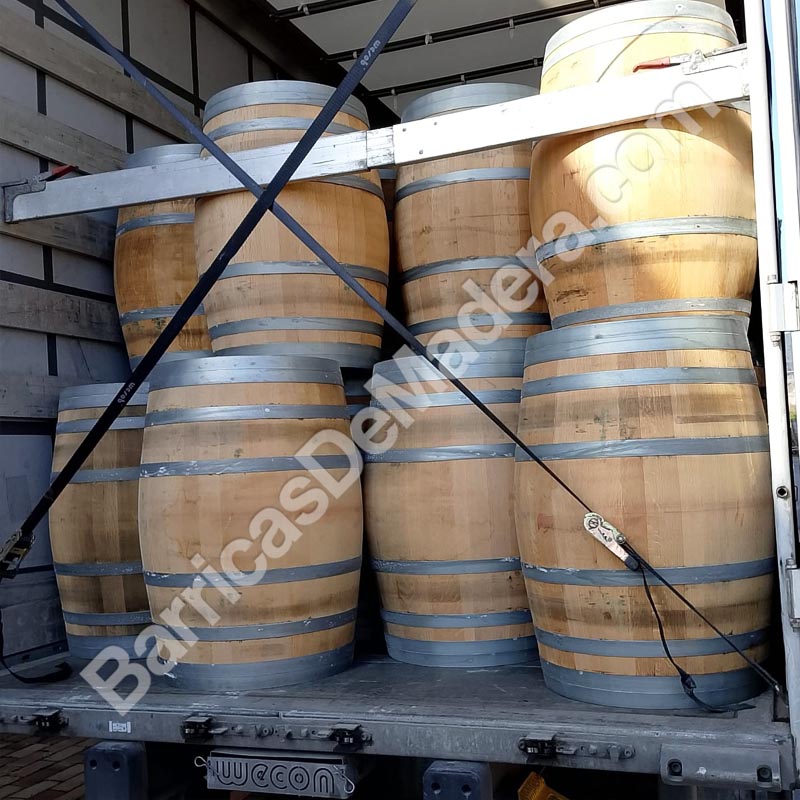 barricasmadera's tweet image. 🚛 Full truckload completed ✔

✔ Barrels 225L
✔ Quality control verified
✔ Logistics coordinated
✔ Scheduled delivery

We continue working to supply clients who are committed to excellence
📩 Contact us for availability and stock info.

#WineBarrels #OakBarrels #BarrelAging