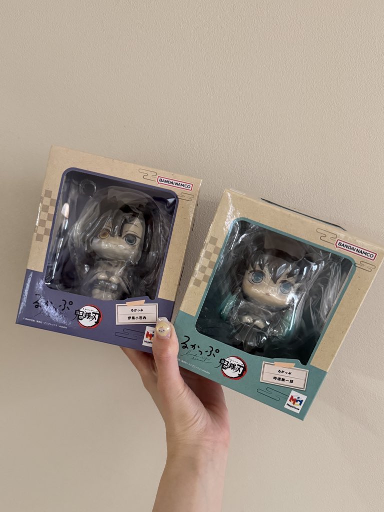 るかっぷｯｯ 私のむいとお友のおばにゃい手に入れてきたｯｯｯ ∩^ω^∩🎀･:*+.  明日のｱﾆﾒｲﾄお友が整理券早めの取れててﾀﾉｼﾐ！💟✳︎