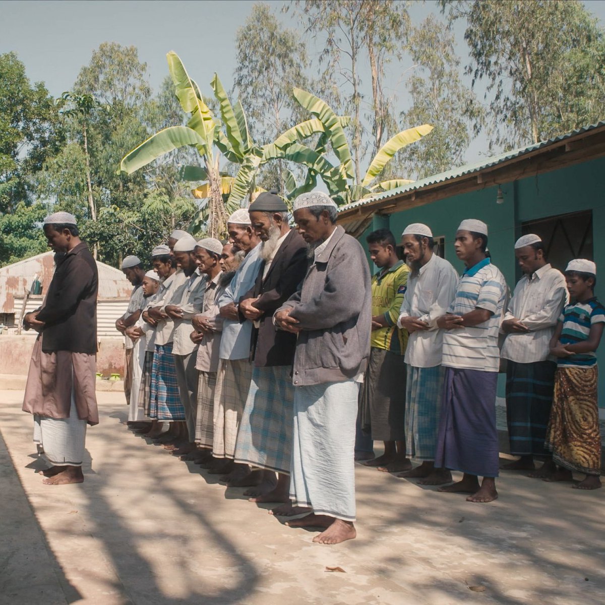 艾未未  Ai Weiwei tweet media