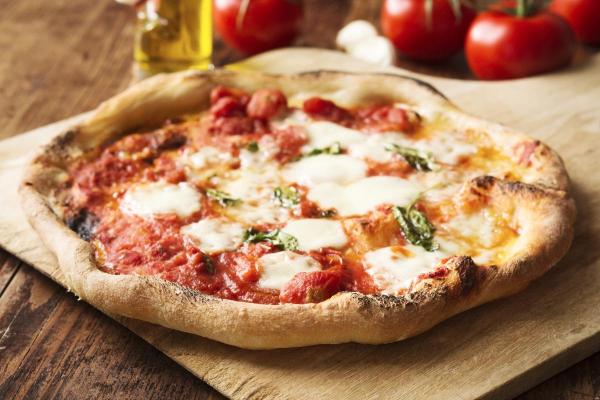 um_Como's tweet photo. História da pizza: origem, quem inventou e onde https://t.co/pYre8eyxDW #educação https://t.co/Jr0iZIbSg9
