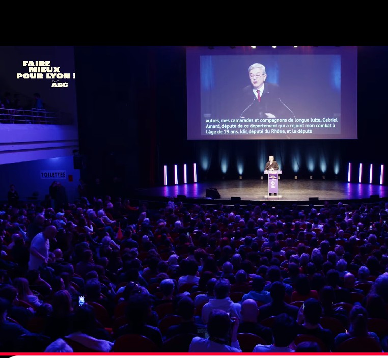 CartonRoland's tweet photo. @rglucks1 salle comble à Lyon pour Mélenchon. 
C'est est la vraie gauche, Glucksman, pas une gauche de salon qui navigue au gré du vent. https://t.co/17bYSLyKGc