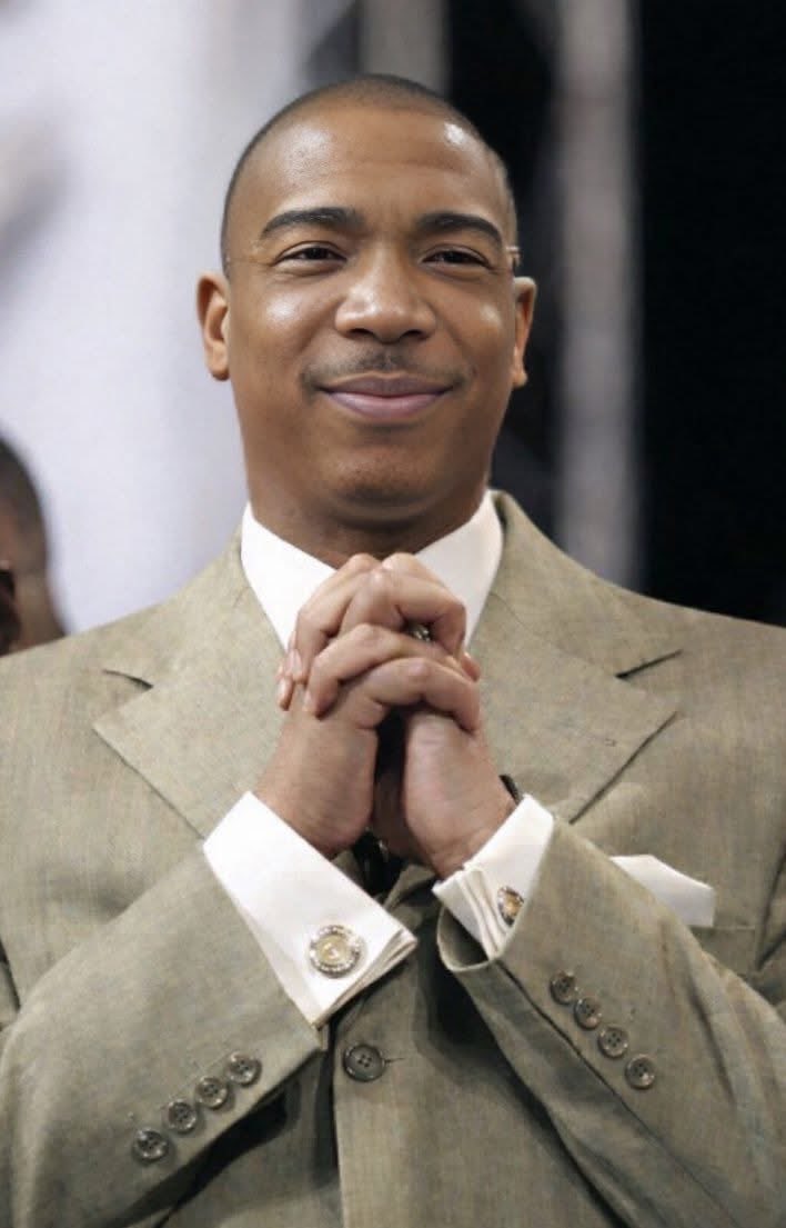 Persway82's tweet image. Ja Rule listening to the Harris Family diss 50 cent
🤣🤣🤣🤣🤣🤣🤣💪🏾✊🏾👏🏾 
#fridayfun #familyfun #BlackTwitter 
#FamilyLove