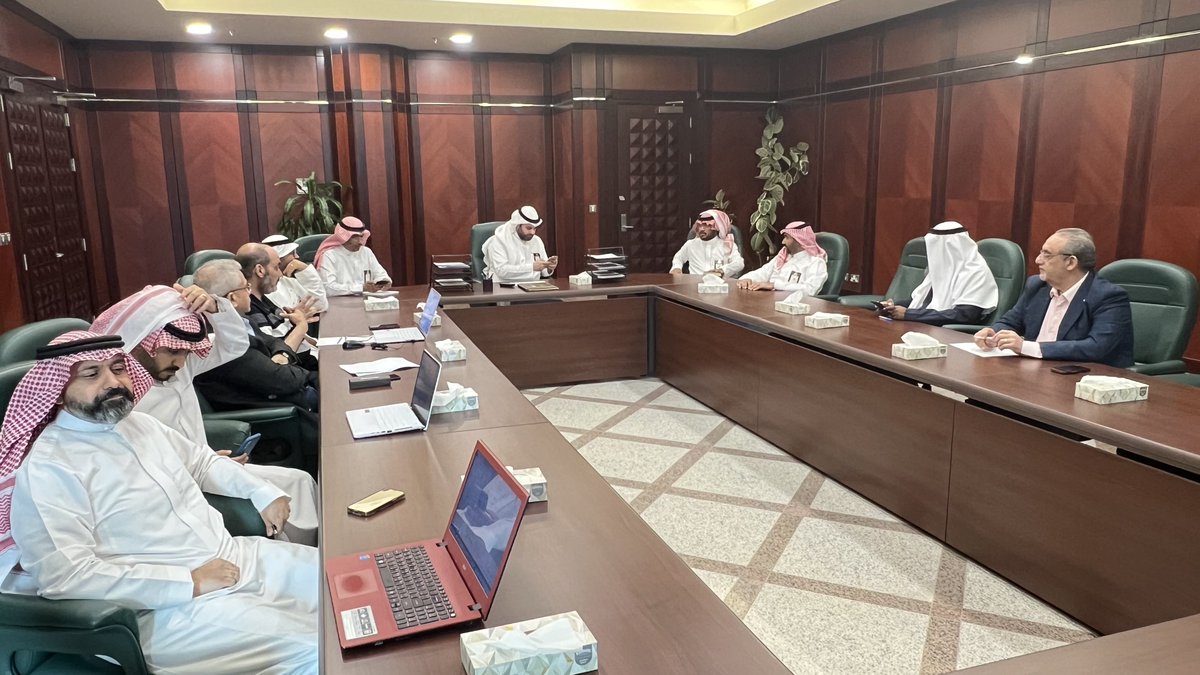 كلية علوم الأرض tweet media