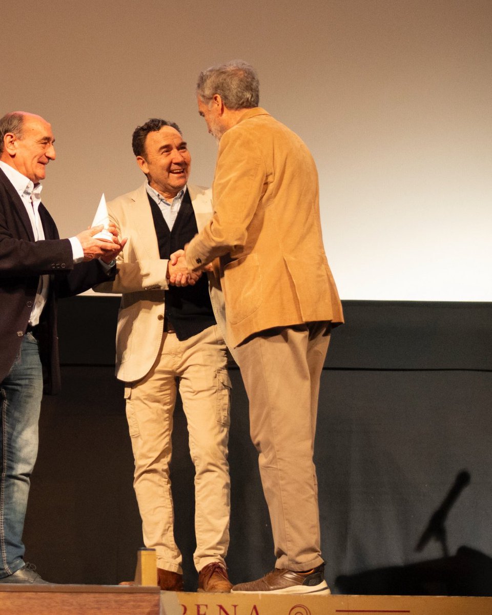 Pirineos Mountain Film Festival tweet media
