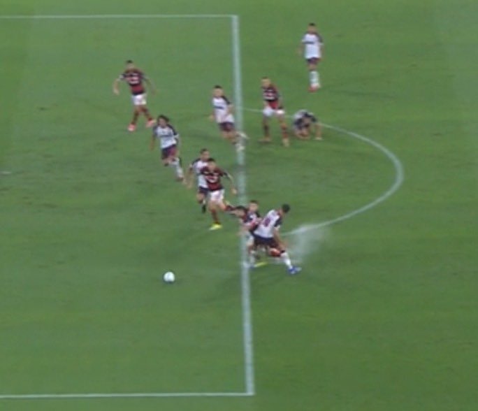 Ai ai, esse Palmeiras sempre foi o sistema

Vitor Roque viciado em cavar 

Pênalti à lá Brasileira

No Grito não 

ESSE PAÍS É UMA MERDA PORQUE CRIAM NARRATIVAS PARA ESCONDER TODA A REAL SUJEIRA E OS IDIOTAS CAEM MAIS FÁCIL QUE O ARRASCAETA QUANDO VÊ A ÁREA