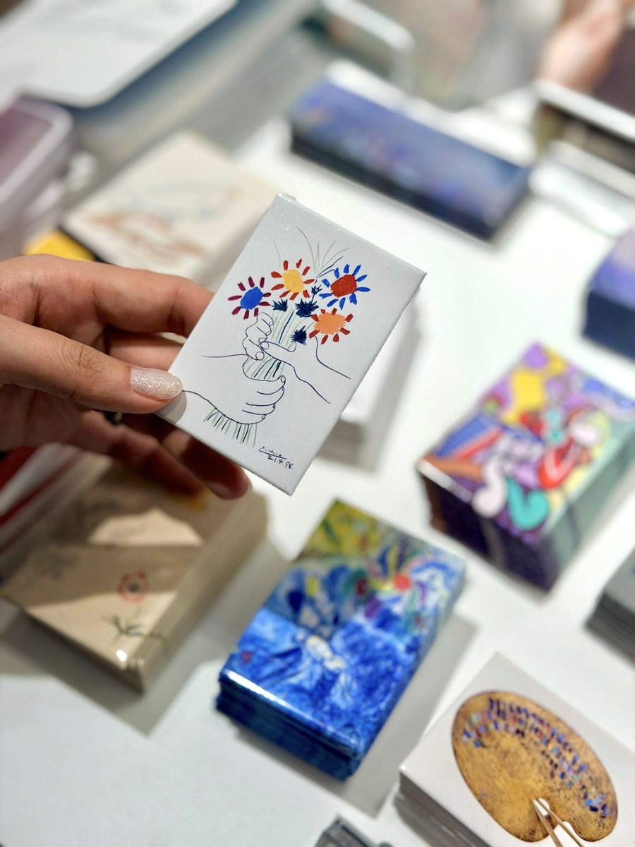 世界中の美術館や博物館、アートストアから選りすぐりのグッズを集めて販売するプロジェクト「AMUSÉUM」が、初のポップアップを開催🙌
tokyoartbeat.com/articles/-/amu… #ad 

ルーヴル美術館、オルセー美術館、大英博物館などから厳選されたグッズが、渋谷スクランブルスクエアに集結🧸会期は3月15日まで！