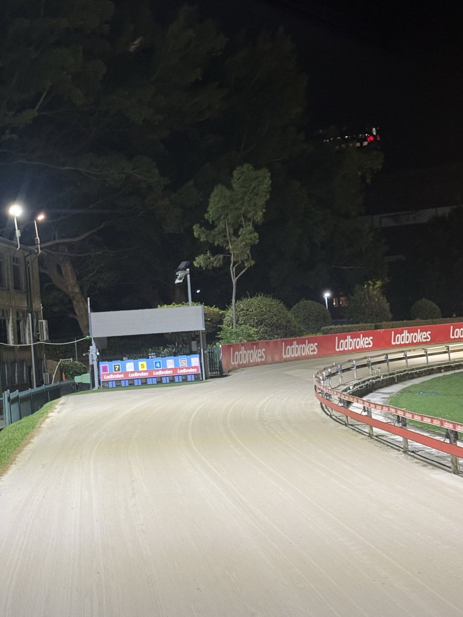 trackboy13's tweet photo. Big team effort today at Wentworth Park after the track got smashed by 140mm of rain overnight which forced the abandonment of Thursdays meeting. Sand shoveled back onto the track, grades reinstated and surface density softened to where it usually sits for race meetings. https://t.co/nrS2fJtOjs