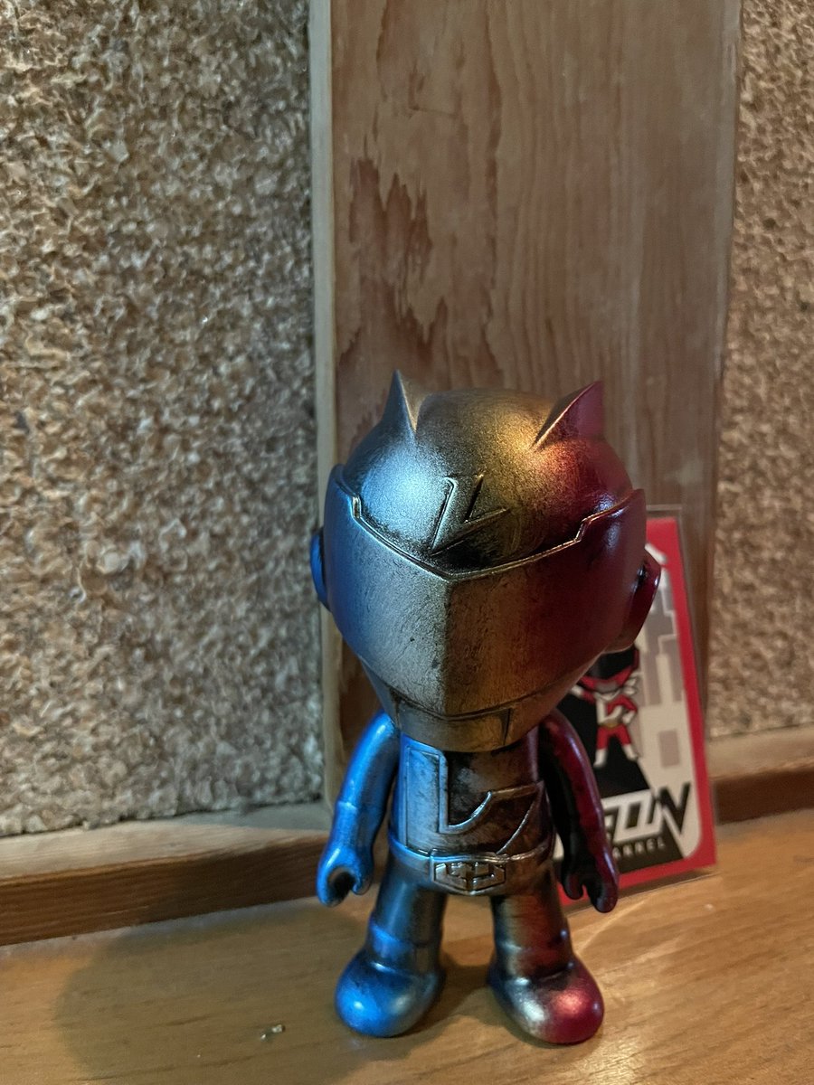 ソフビQのOne upブースで購入したレオンチャンネルソフビの後藤彩色所