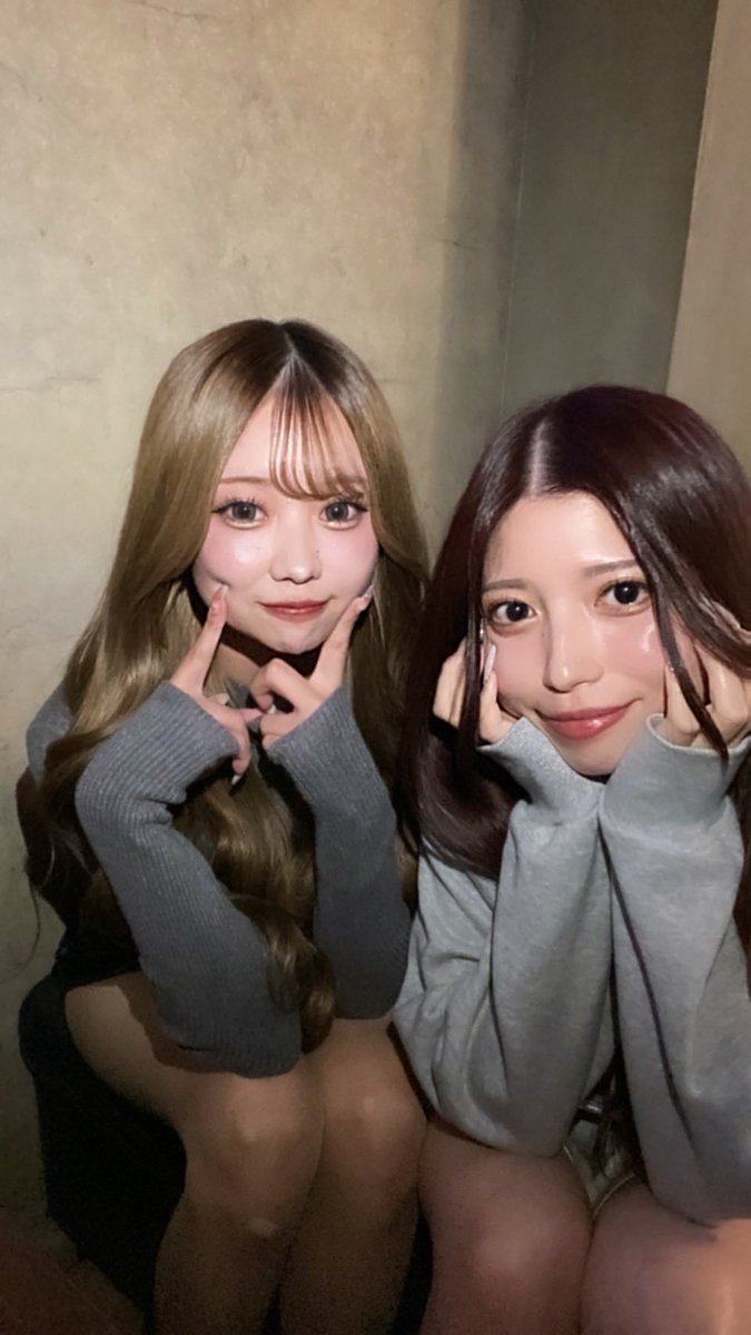 style21813419's tweet image. 今夜もまもなくOPEN 🍸✨  
BAR STYLEです🎶  
笑って飲んで過ごしましょー！🥰
Instagram  Google  随時更新中🔥
お待ちしてます😊  
⏰22:00~OPEN✊

#心斎橋バー #BARSTYLE #三連休 #大阪バー #飲み放題