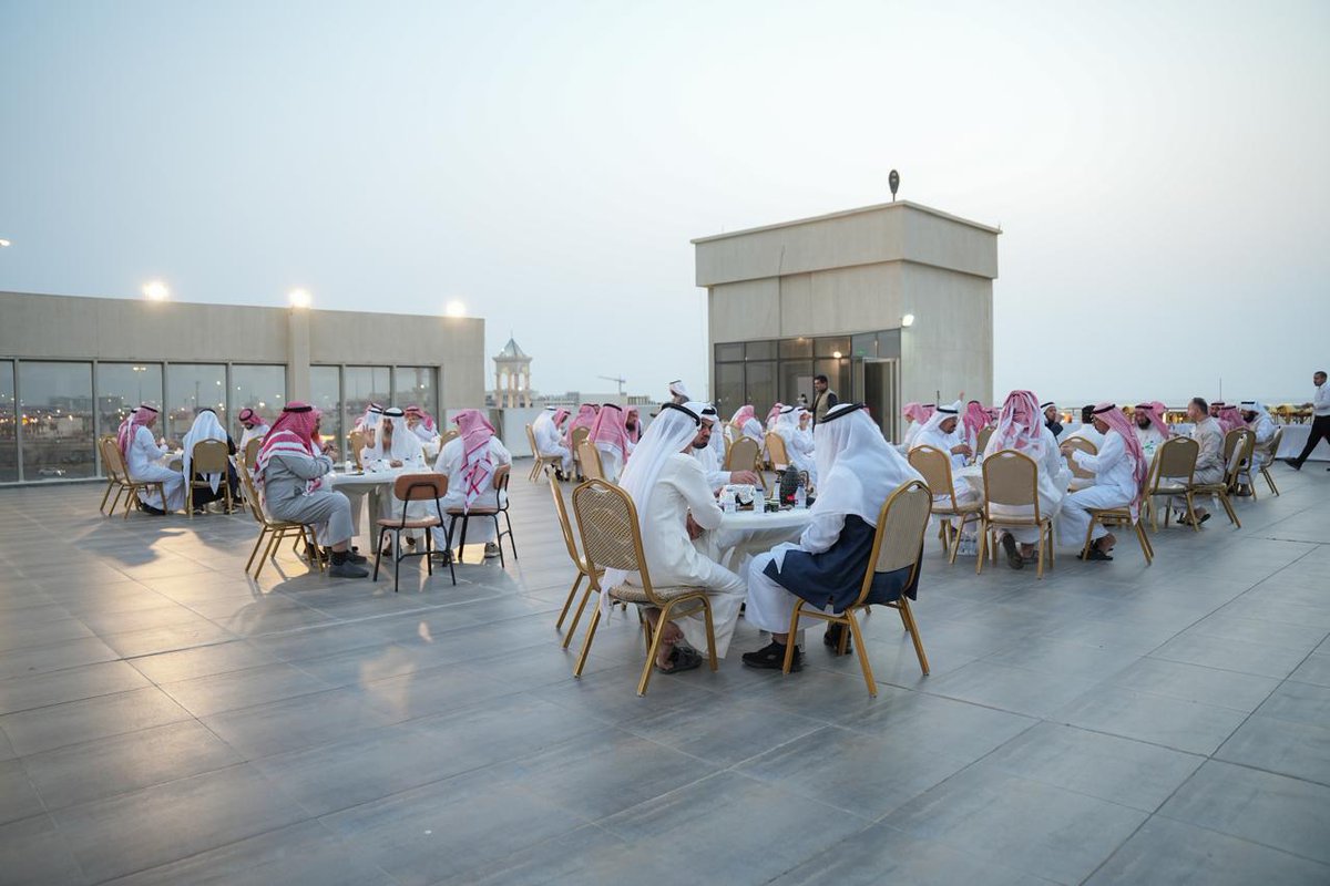 نظمت جمعية المتقاعدين بجازان مساء يوم الخميس ٩ /٩/ ١٤٤٧هـ إفطارًا جماعياً بحضور رئيس مجلس إدارة الجمعية بجازان أ/إبراهيم بن محمد الحازمي وأعضاء مجلس الإدارة وأعضاء الجمعية العمومية وذلك وسط أجواء إيمانية رائعة بمطعم بيت الرومانسي بمنطقة جازان