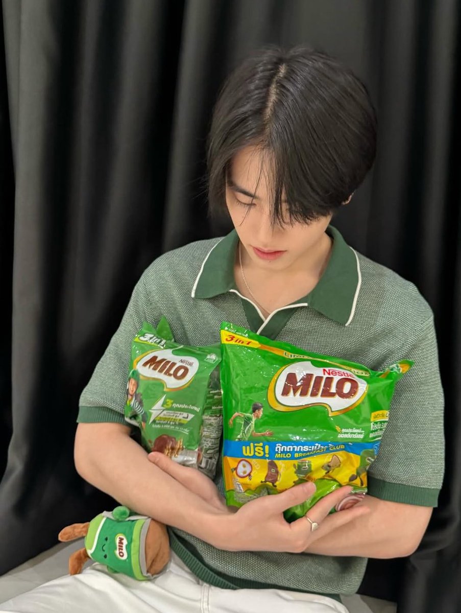 วิ่งไปซื้อไมโลเดี๋ยวนี้ 💚

#PEEMTANAT 
#ดื่มไมโลแล้วลุยเลย