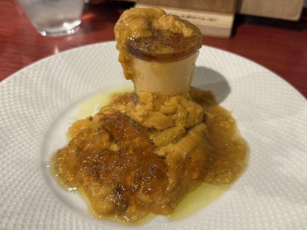 teashibakuOLbot's tweet photo. ビストロ向日葵【新宿三丁目駅・東京】
当日予約でフラッと入ったら、美味すぎて横転しそうになった…店員さんにもｱﾗｻｰ女2人の食べっぷりにビビるくらい何頼んでも美味しかった。ちな、ワイの友達はデザート3個頼んでた。 https://t.co/cKwf4mIcGU