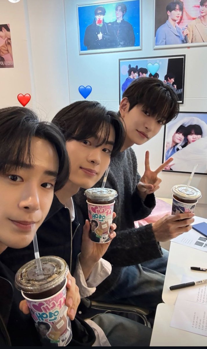 에어✈️ tweet media