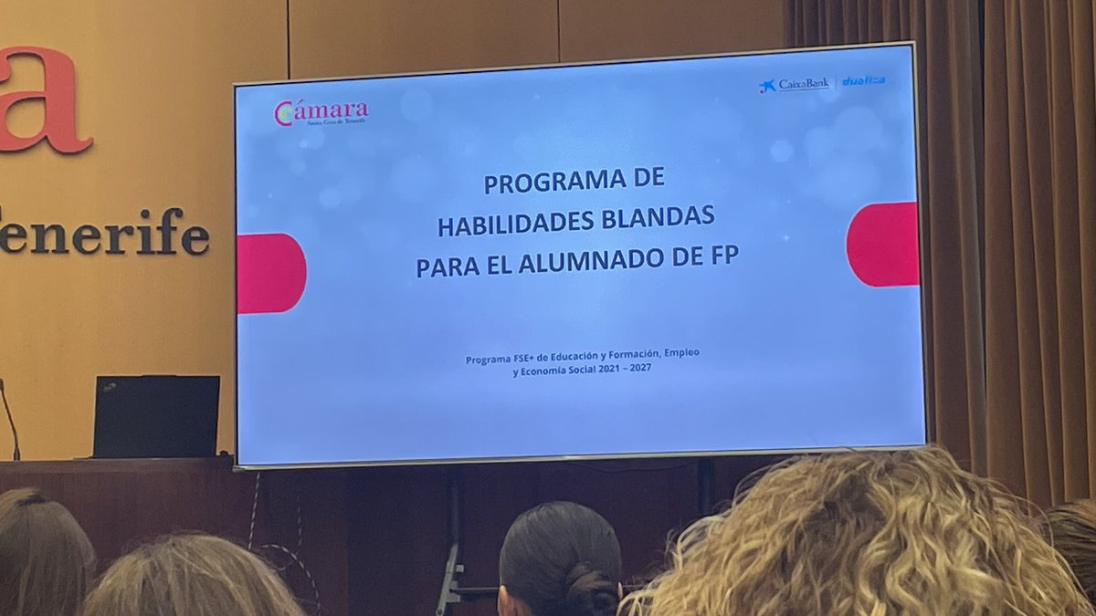jarmapd's tweet photo. La jornada de Habilidades Blandas en la Cámara de S/C de Tfe

Tema: lo que de verdad buscan las empresas en los titulados de FP. Y la verdad... ¡me fui con un montón de notas y motivación

 @camarasctfe y @CABK_Dualiza 

 #SoftSkills #FPConFuturo #iesdoctorantoniogonzálezgonzález https://t.co/bXALV22d7i