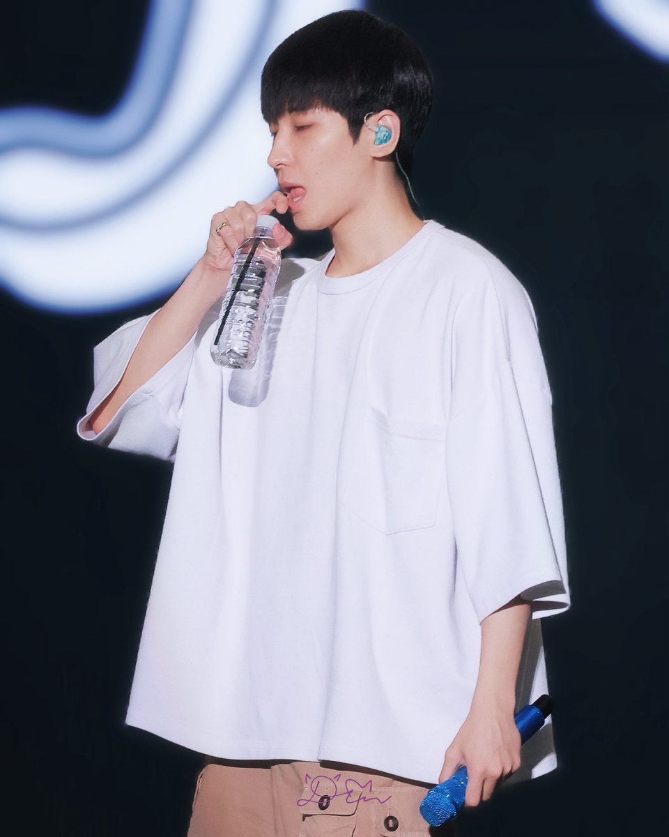 starwonwoo_9696's tweet photo. #๐โโฌ #D331 #D_309
๐ฉต๐ค
-20230721 SEVENTEEN TOUR โFOLLOWโ TO SEOUL
#seventeen #svt #์ธ๋ธํด #wonwoo #์์ฐ #beanie #์ ์์ฐ #ใฆใฉใ https://t.co/zQuDGNV9iF