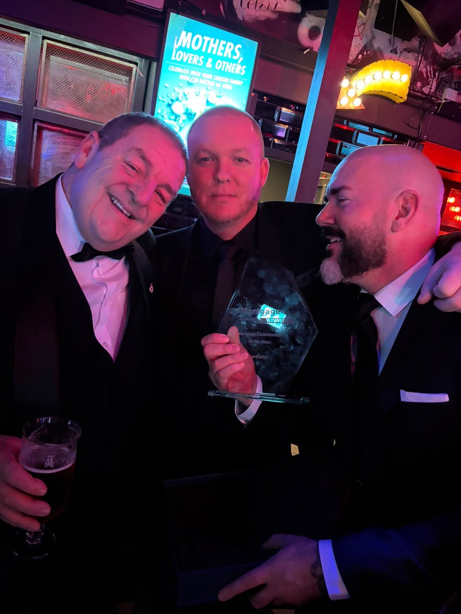 SortRefer tweet media