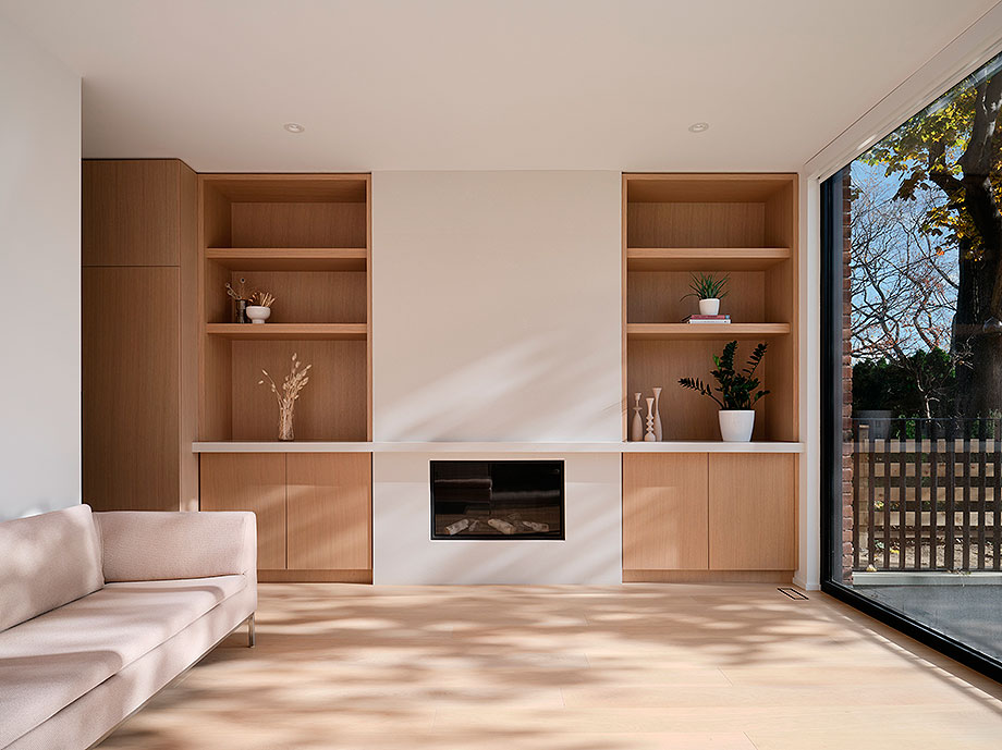 Interior_es's tweet photo. Archive: This #singlefamilyhome was conceived by #StudioAC as a series of “living boxes” that create programmatic, acoustic, and formal separation within the space.
-> Photos: Doublespace Photography
-> https://t.co/sd8mkceTPp
-> #architecture #interiordesign #Toronto #Canada https://t.co/KPruahTC2j