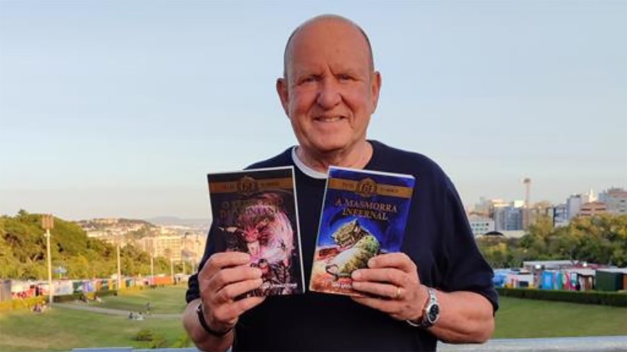 fightingfantasy's tweet photo. Sir Ian Livingstone to attend Comic Con Portugal 2026.
https://t.co/D0Igg5OE97 @ian_livingstone @Comic_Con_PT #fightingfantasy #gamebooks #AventurasFantásticas https://t.co/So9WoIhynW