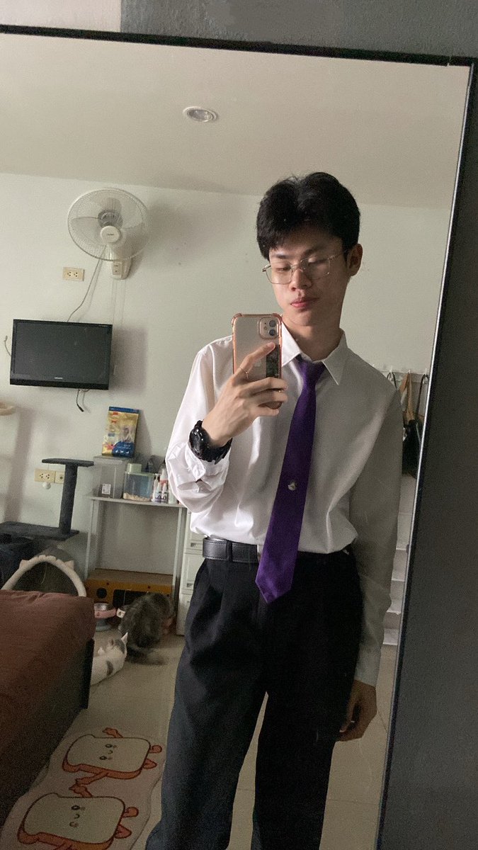 ตี๋เล็กสาหร่ายอบกรอบ tweet media