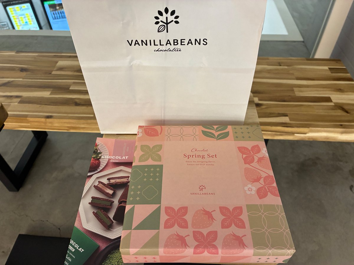 横浜ハンマーヘッドのバニラビーンズへ🍫 季節限定「ショーコラ