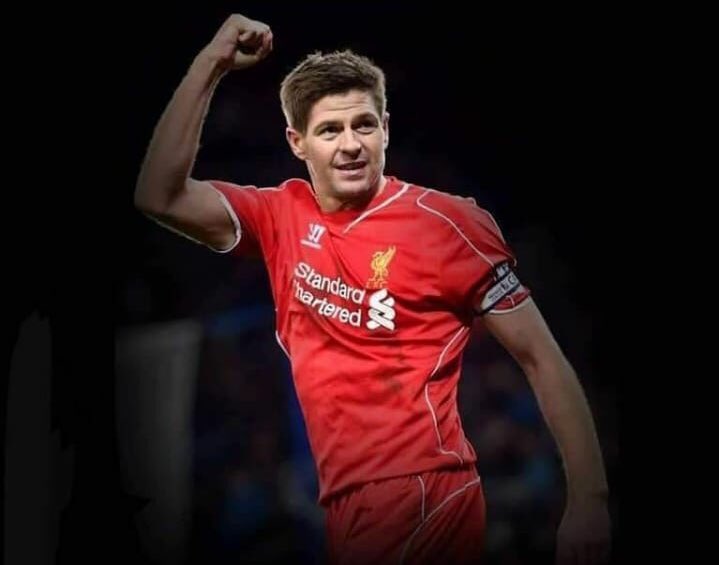 Steven Gerrard'ın "My Liverpool Story" isimli kitabından bir bölüm ;
"Futbolun kitabı yazılsa Beşiktaş taraftarının en başta yer alacağından eminim. Tek kelimeyle inanılmazlar."