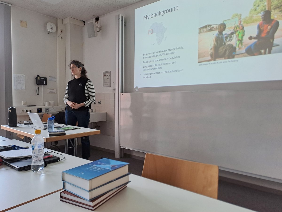 FiU_LMU's tweet photo. Our second workshop focused on sociolinguistically informed linguistic fieldwork. It was organized by Maria Khachaturyan and Maria Konoshenko. We studied linguistic repertoires of the winter school participants and managed to discover some contact influence in verbal valency! https://t.co/Zg8G6Np9qc