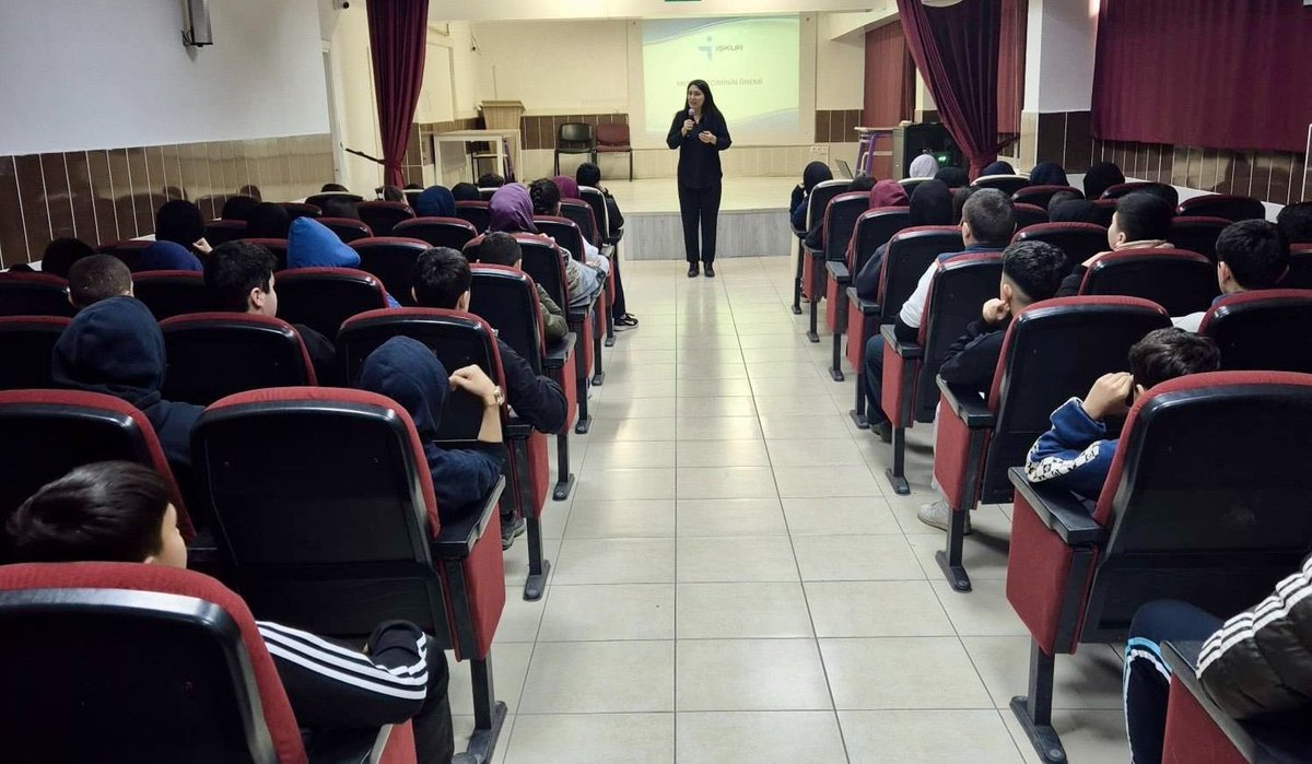 🎓Gençlerimizin Kariyer Planlamalarına Destek Olmak için Çalışıyoruz!

Ankara Çalışma ve İş Kurumu İl Müdürlüğü Ostim Hizmet Merkezimiz tarafından, ortaokul öğrencilerine "Meslek Seçiminin Önemi" konulu seminer düzenlendi. 

#MeslekDanışmanlığı
#KariyerPlanlama
#MeslekSeçimi