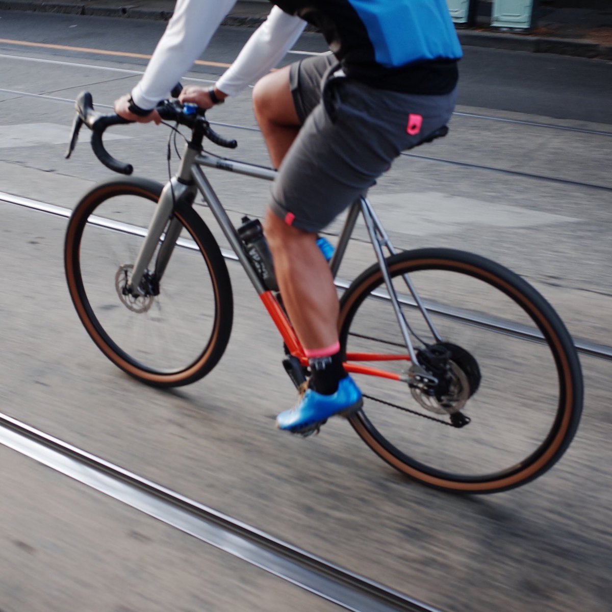 andirdor tweet media