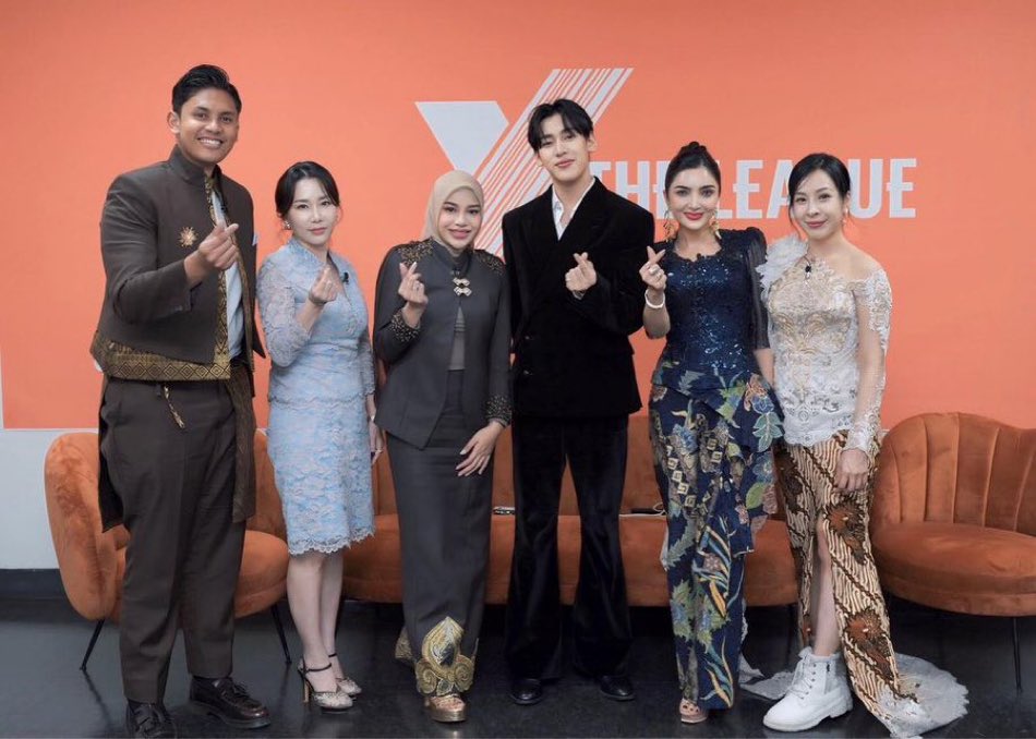 เหนื่อยมั๊ยแบม ไปถึงก็ลุยงานลากยาว ทุกคนเป็นกำลังใจให้แบมเสมอ ✌️✌️

#XTHELEAGUE 
#BamBam #뱀뱀 <a href="/BamBam1A/">BamBam</a>