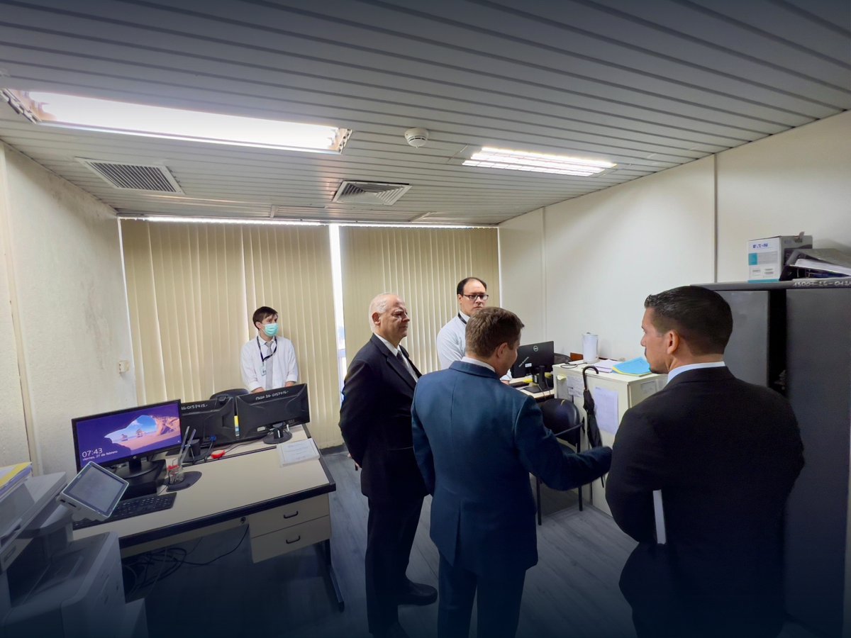 🔴 El presidente de la Corte Suprema de Justicia, doctor Alberto Martínez Simón, y el vicepresidente primero, doctor Luis María Benítez Riera, realizaron un recorrido por los Juzgados Laborales de la Capital a fin de verificar in situ el funcionamiento de las oficinas y dialogar