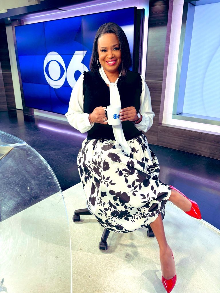 Reba Hollingsworth tweet media