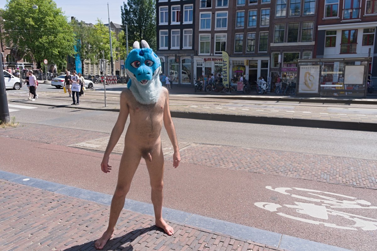 Lewd Blue Derg tweet media