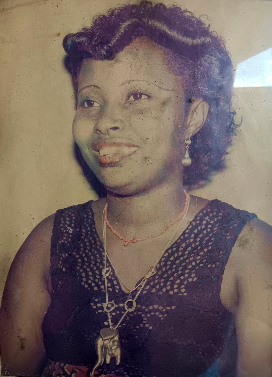 okorolambert's tweet photo. Editors in the house can you help me get a more colourful picture of my late mum? https://t.co/Xz5ef3rS8q