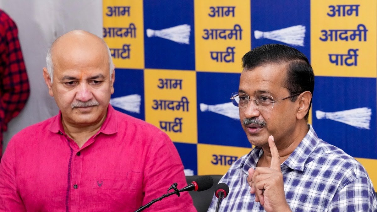 In the liquor scam case, Delhi's Rouse Avenue Court has acquitted former Chief Minister Arvind Kejriwal and Deputy Chief Minister Manish Sisodia in the CBI case. Due to the wrong policies of the government and the CBI, both of them have been facing problems for so long...See More