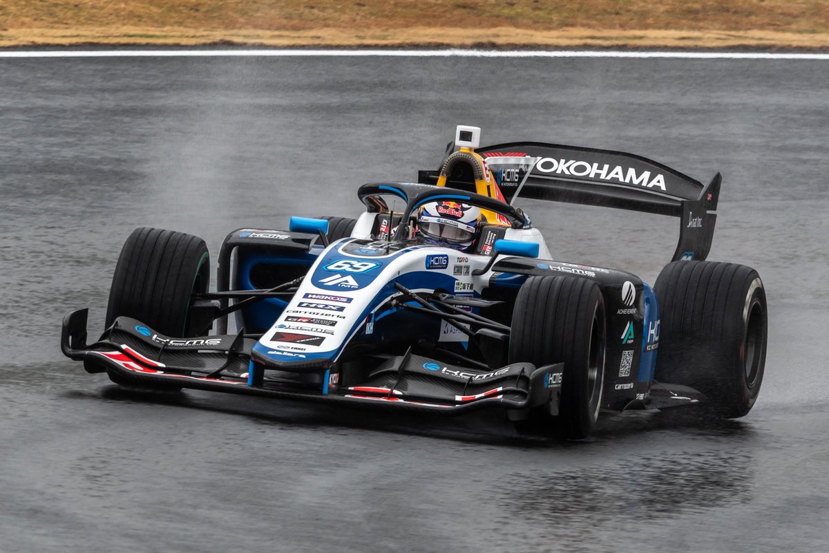 haurauki_vab's tweet photo. 2026 SUPER FORMULA Test 1 SUZUKA
Kids com Team KCMG
Kids com KCMG Elyse SF23
#69 Kalle Rovanperä @KalleRovanpera
KCMGカラーとレッドブルのコラボが素晴らしい。頑張れカッレ!💪
#SFormura #スーパーフォーミュラ #鈴鹿サーキット #KalleRovanpera #KR69 #KCMG #KidscomTeamKCMG @KCMGJapan https://t.co/9ulTPnhyJg
