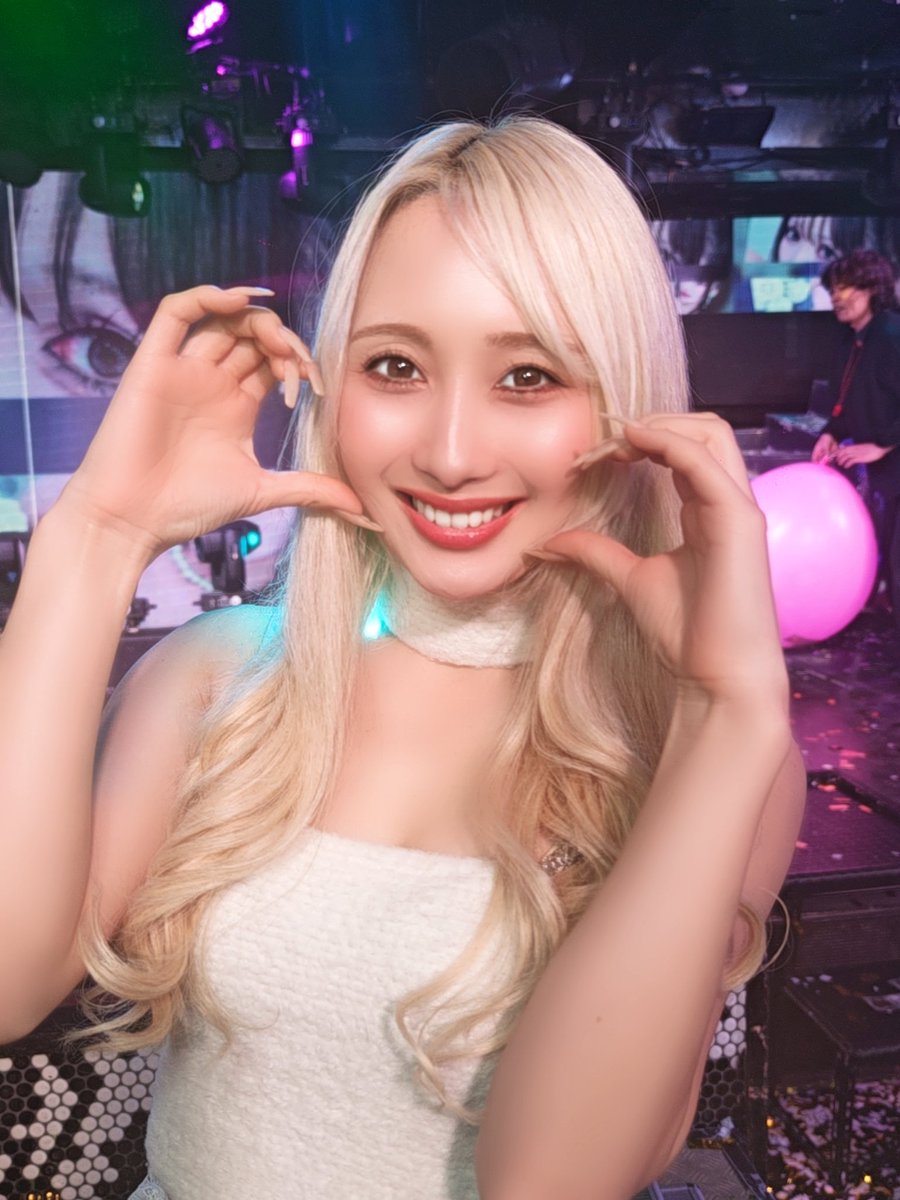 kabuto_suzaku's tweet image. #partyon
#パリオン
#すぱすぱ
#ミラン3周年
キャスト写真③
@jun_partyon
@namikapartyon
@mika_partyon
@Kako_partyon