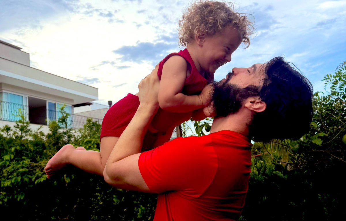 Alan Nicolas tweet media