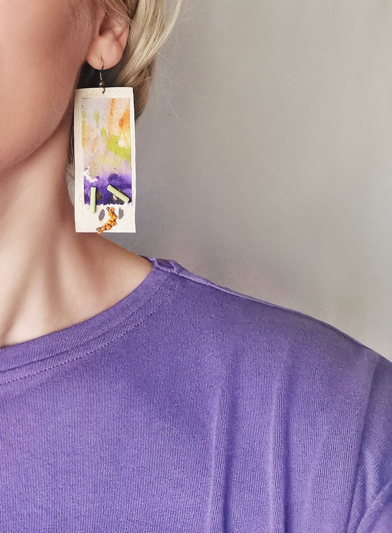 ElyseeartD's tweet photo. Etsy's editor pick π Art for your ears - Hand-painted organic cotton & soft leather
#shopthestyle - link in Bio Elyseeart Etsy
https://t.co/R2JmFb9l3G
#elyseeart #arttowear #wearableart #earingslove https://t.co/vRAxDC6lIV