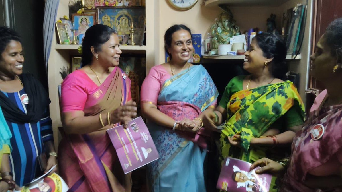 arivalayam's tweet photo. பத்திரிகைச் செய்தி

வெல்லும் தமிழ்ப் பெண்கள் – பரப்புரை

பெண்களின் உரிமைகளை உறுதி செய்த திராவிட மாடல் அரசு

சட்டமன்ற தேர்தலை எதிர்கொள்ளும் வகையில் கழக மகளிரணி சார்பில் வெல்லும் தமிழ்ப் பெண்கள் தேர்தல் பரப்புரையானது முன்னெடுக்கப்பட்டுவருகிறது.  தமிழ்நாட்டின் அனைத்து வீடுகளுக்கும் ஸ்டாலினின் மகளிர் படை உறுப்பினர்கள் நேரடியாக சென்று திராவிட மாடல் அரசின் சாதனைகளை விளக்கி பரப்புரை செய்து வருகின்றனர்.

இன்றைய பரப்புரையின் போது திராவிட மாடல் அரசின் நலத்திட்டங்கள் மட்டுமல்லாது, பெண்களின் சம வாய்ப்பு, சம ���ரிமைக்கும் , முன்னேற்றத்திற்கும் திராவிட மாடல் அரசு செய்துள்ள சாதனைகளையும் பட்டியலிட்டு விளக்கினர் ஸ்டாலினின் மகளிர் படையினர்.

அரசுப்பணிகளில் பெண்களுக்கான இட ஒதுக்கீடு 40% ஆக அதிகரிக்கப்பட்டது.  உள்ளாட்சியில் பெண்களுக்கான 50% இட ஒதுக்கீட்டினை நடைமுறைப்படுத்தியது, பெண்கள் வாங்கும் பத்துலட்சம் வரையிலான சொத்துக்கு 1% பத்திரப்பதிவு கட்டணவிலக்கு, பெண் ஓதுவார்கள் நியமனம் என பல்���ேறு முன்னெடுப்புகளை மேற்கொண்டு மகளிருக்கான அரசியல் அதிகாரத்தையும், நியாயமான உரிமைகளையும் உறுதி செய்துள்ளது திராவிட மாடல் அரசு என்பதை ஒவ்வொரு வீட்டிற்கும் எடுத்து சென்று சேரக்கப்பட்டது.

உள்ளாட்சியில் பெண்களுக்கான 50% இட ஒதுக்கீட்டினை அமல்படுத்தியதன் மூலம் 11 பெண்கள் முதன்முறையாக அரசியல் அதிகாரமிக்க மேயர் பதிவியைப் பெற்றுள்ளனர். அதேபோல கவுன்சிலர்கள் உள்ளிட்ட அனைத்து உள்ளாட்சி அமைப்புகளிலும் பெண்களுக்கான அரசியல் உரிமை உறுதி செய்யப்பட்டுள்ளது.

சென்னையின் முதல் பெண் மேயரான திருமதி.பிரியா ராஜன் அவர்கள் வீடு வீடாக சென்று திராவிட மாடல் அரசின் சாதனைகளை விளக்கி பரப்புரை செய்தார். அதேபோல காஞ்சிபுரம் மேயர் திருமதி. மகாலட்சுமி அவர்களும் ஒவ்வொரு வீடாக சென்று ஆதரவு திரட்டினார். வீட்டு மகளிர்களோடு இயல்பாக அமர்ந்தும் , அவர்களின் வேலைகளை பகிர்ந்து கொண்டும் பரப்புரை மேற்கொண்டனர் ஸ்டாலினின் மகளிர் படை உறுப்பினர்கள்.

#வெல்லும்_தமிழ்ப்_பெண்கள்