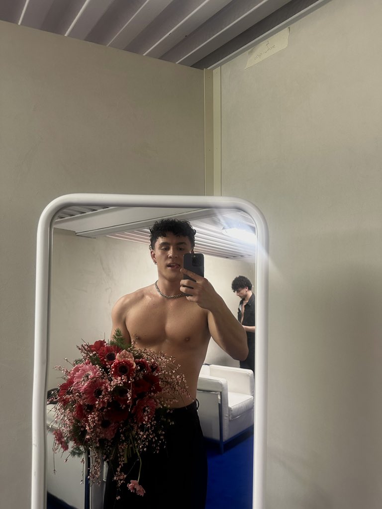 Gianluca tweet media