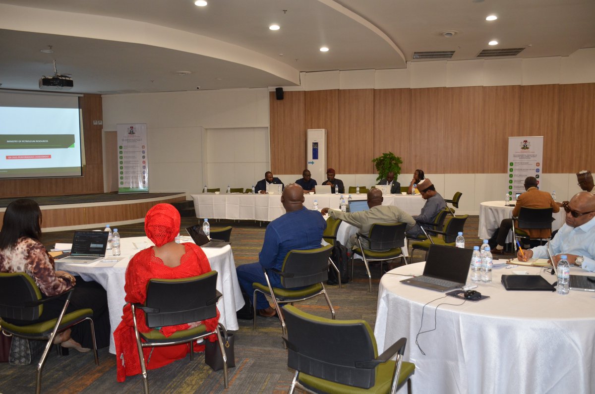 PACE_Nigeria's tweet photo. Government performance only matters when citizens experience the results.

Led by Central Results Delivery and Coordination Unit, and delivered in collaboration with PACE, MDAs came together for a technical retreat on the review of the 4th quarter 2025 and annual performance
1/2 https://t.co/LBIf3pLnZG