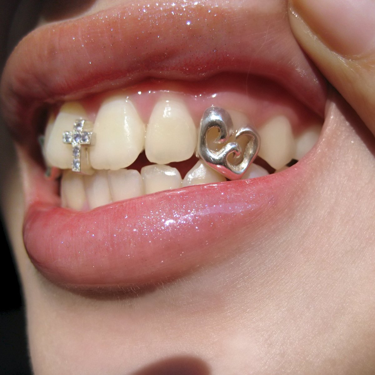 Papi Grillz tweet media