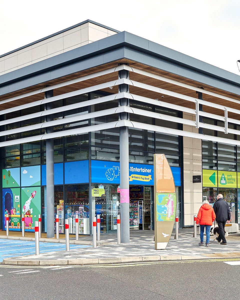 Rushden Lakes 🌊 tweet media