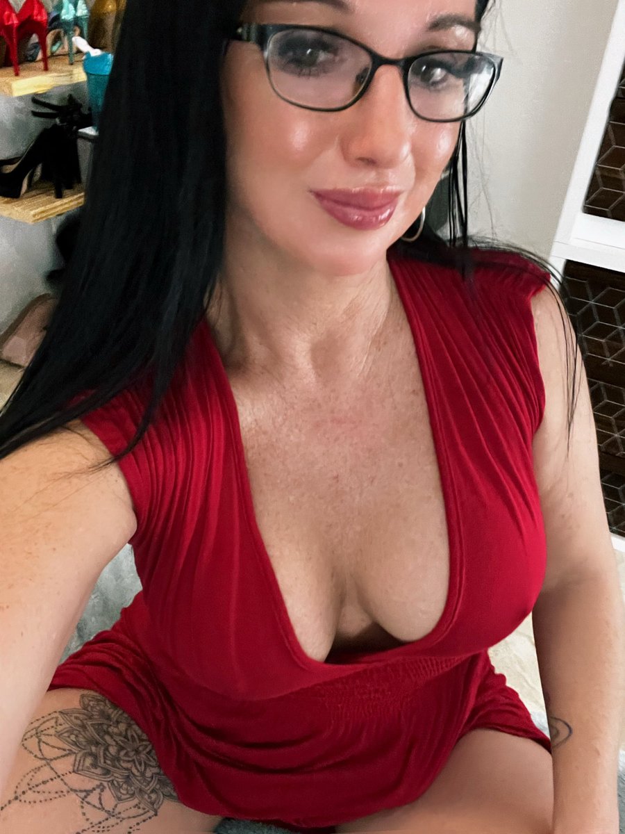 joalexandria69's tweet image. Good morning and HAPPY FRIDAY! 
An early start to get everything done today. I hope your day is amazing! 
#fridaymorning #LFG #smile